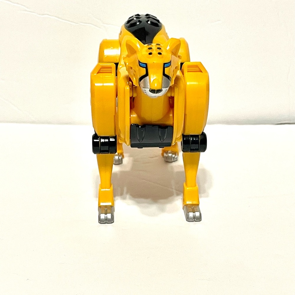 Power Ranger: Jungle Fury Jungle Pride Megazord  Cheetah Zord. Bandai